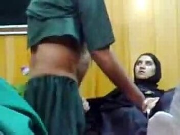 Paki-college-beauty-girl-pron-pakistan-fucking-teacher-mms.jpg