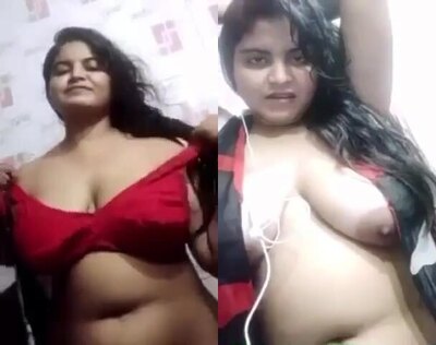 Very-beautiful-sexy-girl-indian-porn-xvideos-showing-big-tits-nude-mms.jpg