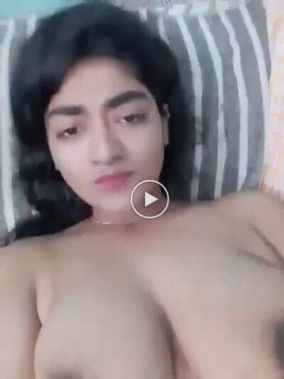 pakistani-porn2-beautiful-paki-big-boob-horny-babe-viral-mms.jpg