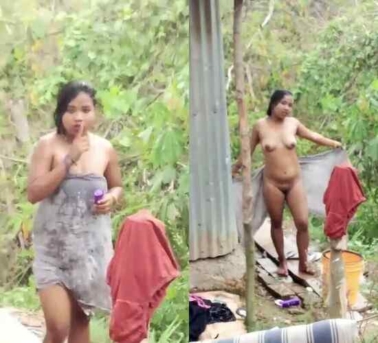 Desi-village-girl-desi-52-com-nude-bath-show-bf.jpg